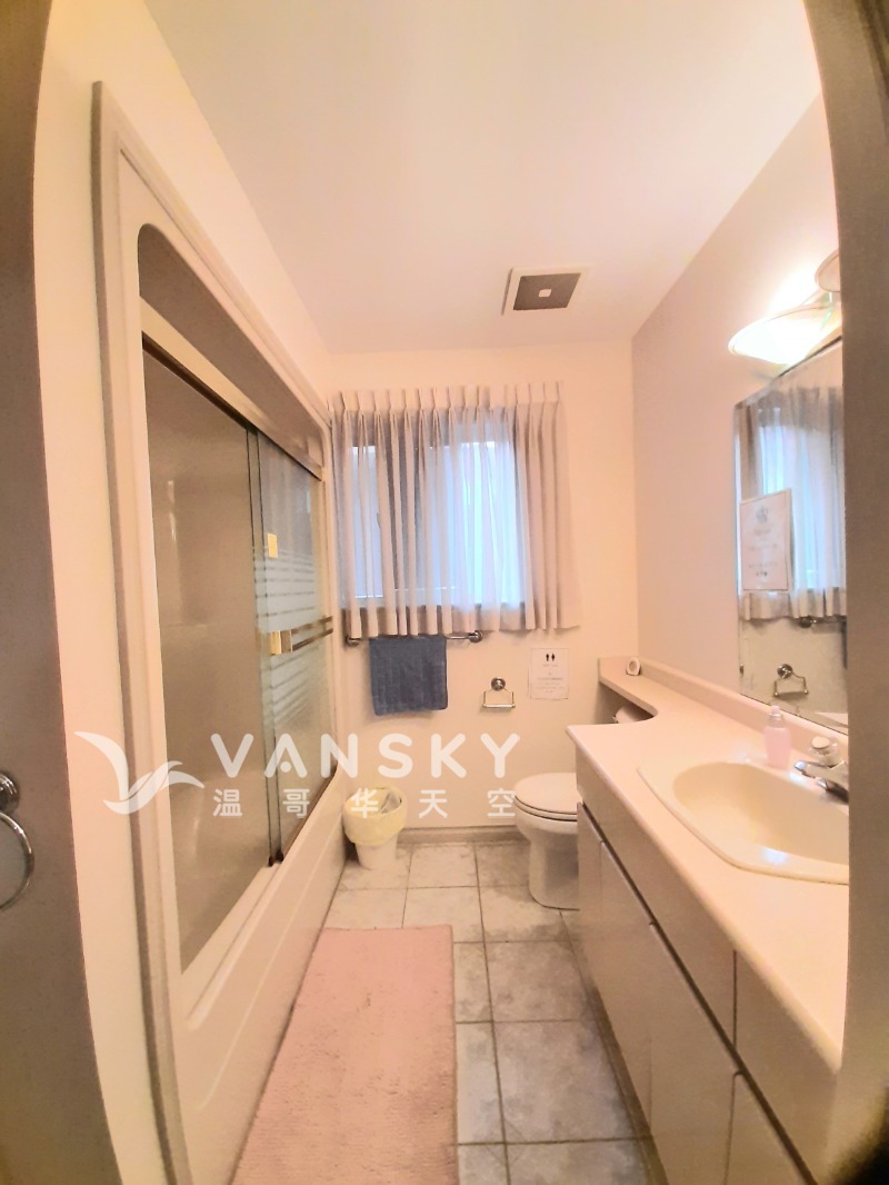 260212221341_250904 450 2F bath.jpg